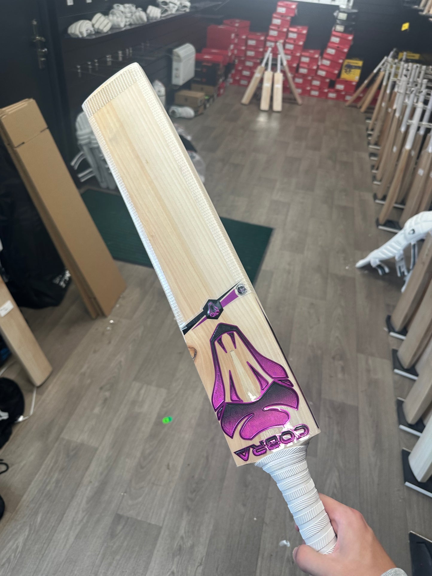 HARROW G3 , AND PLAYERS GLOVES YOUTH LH