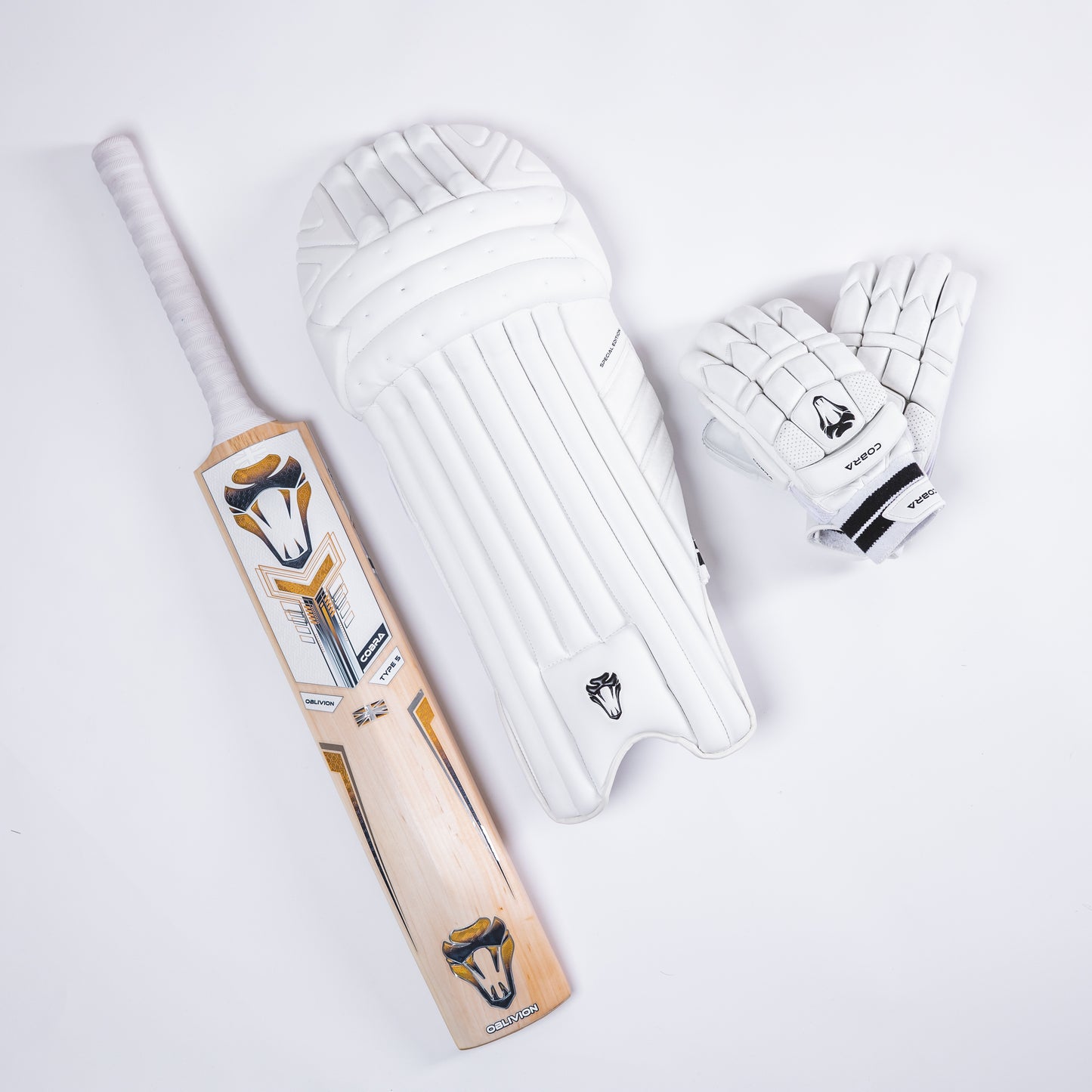 SPECIAL EDITION BAT BUNDLE - CUSTOM SE BAT(G1), SE PADS & SE GLOVES.