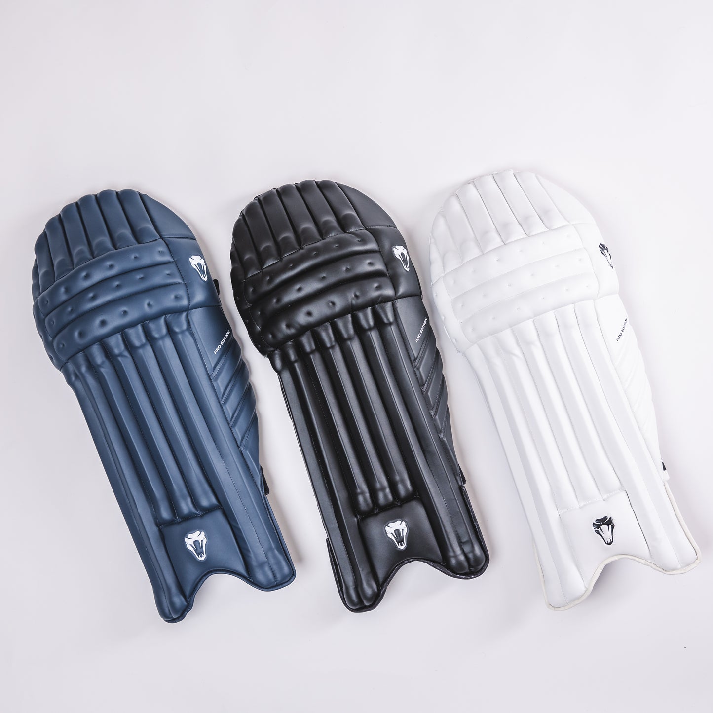 NAVY PADS & GLOVES BAT BUNDLE - CUSTOM BAT, PRO PADS NAVY & PRO GLOVES NAVY