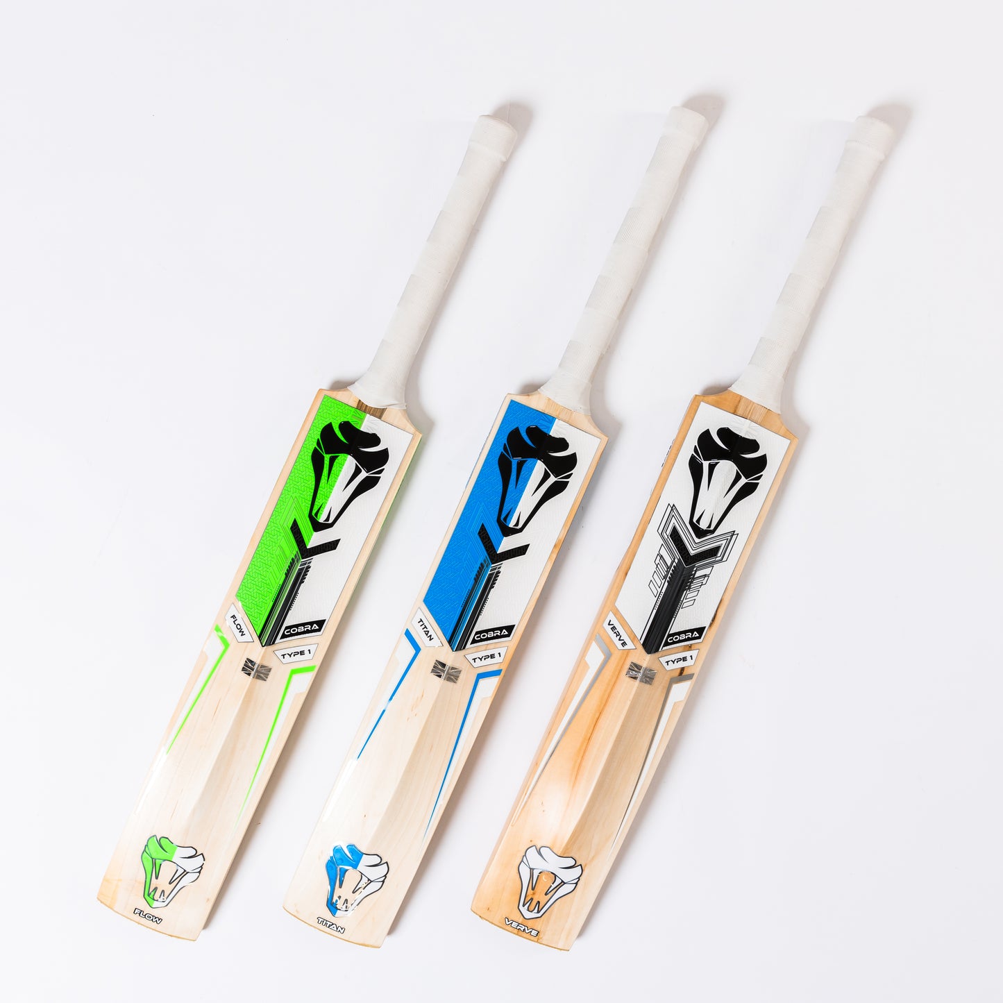 2025 JUNIOR PLAYERS EDITION BAT (G3), CLUB PADS AND CLUB GLOVES