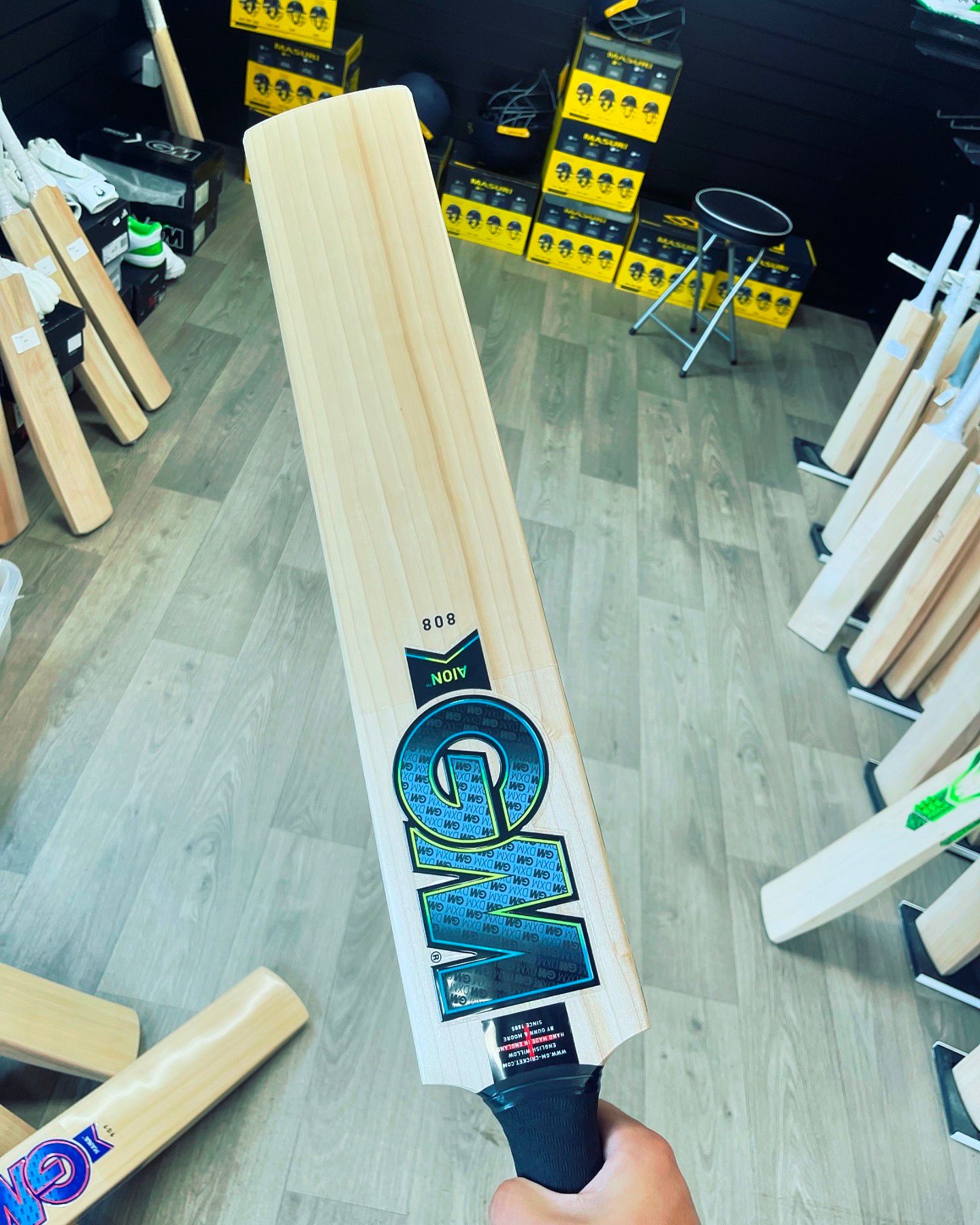 GM & NEW BALANCE CLEARANCE SHOP BATS