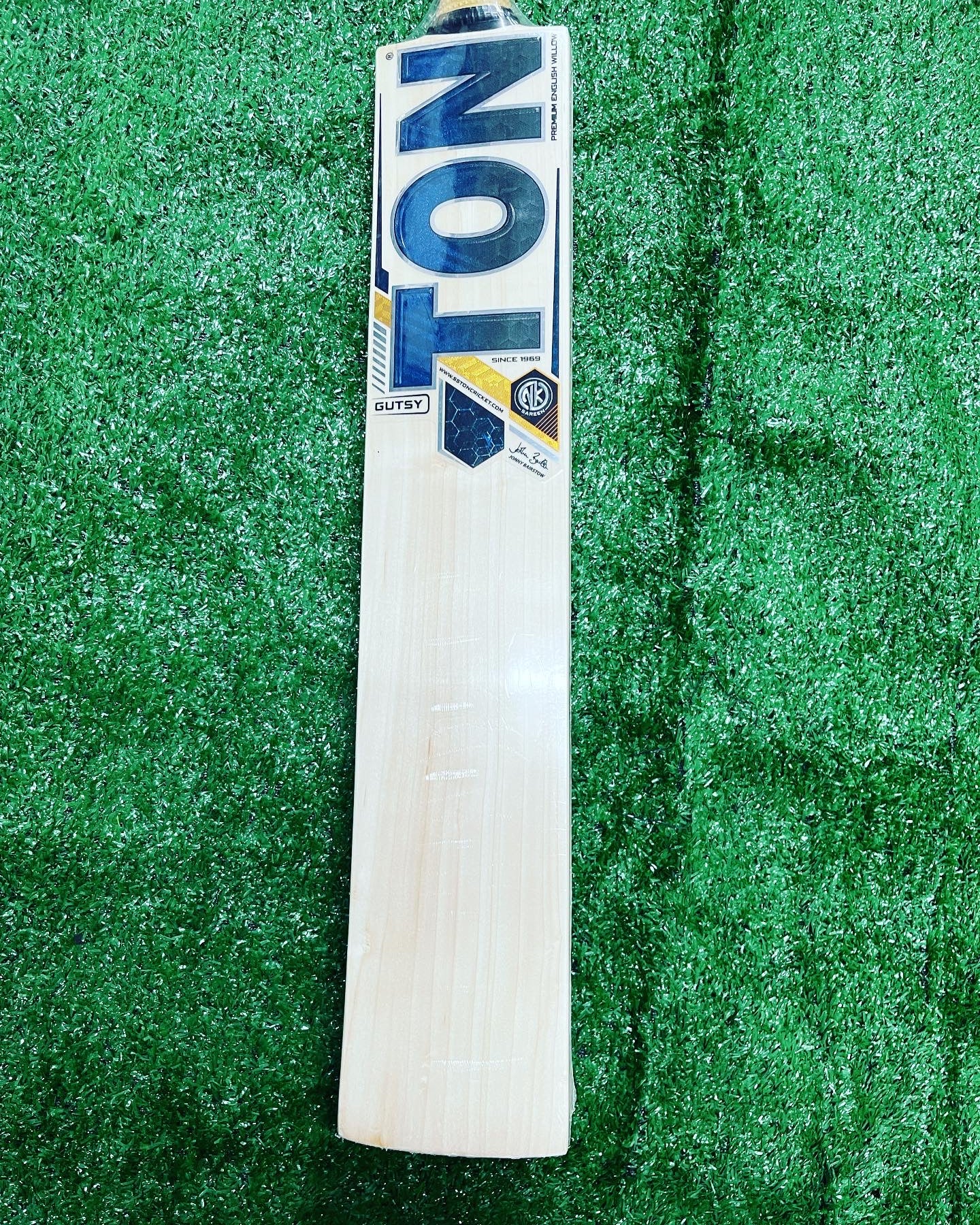 Ton Gutsy English Willow Cricket Bat - IN STOCK