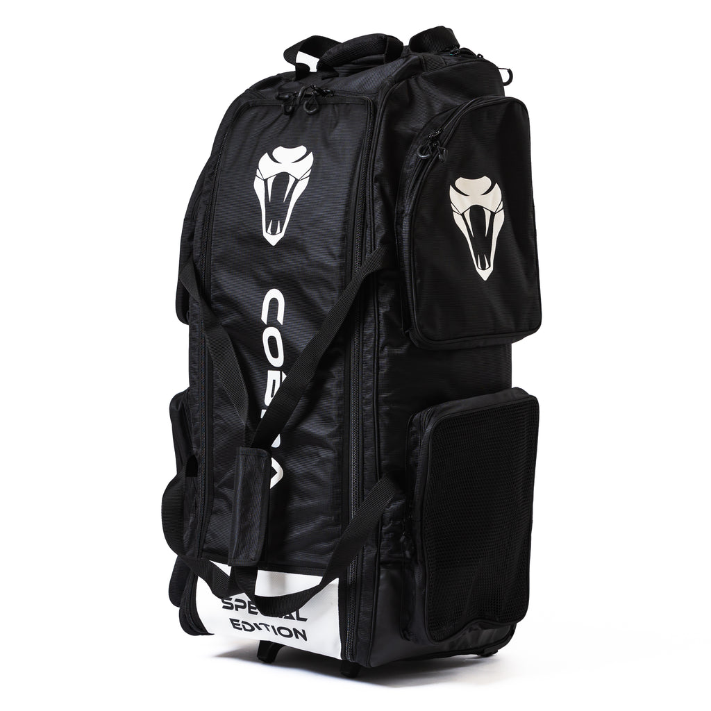 SE PADS , SE GLOVES,  RE TOUR WHEELIE/DUFFLE