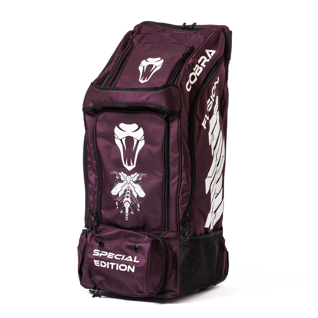 CUSTOM SPECIAL EDITION BAT (G1), SE PADS , SE GLOVES, SE HYBRID DUFFLE BAG(With Wheels)