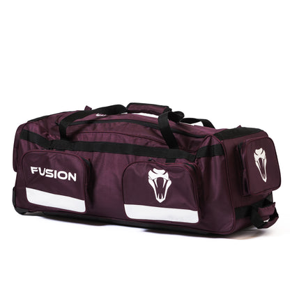SE PADS , SE GLOVES, PLAYERS WHEELIE BAG