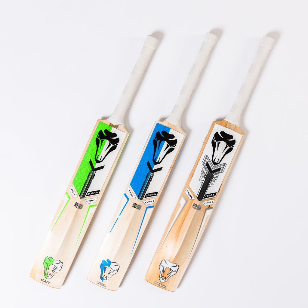 2025 JUNIOR PLAYERS EDITION BAT (G3), PRO PADS & PRO GLOVES.