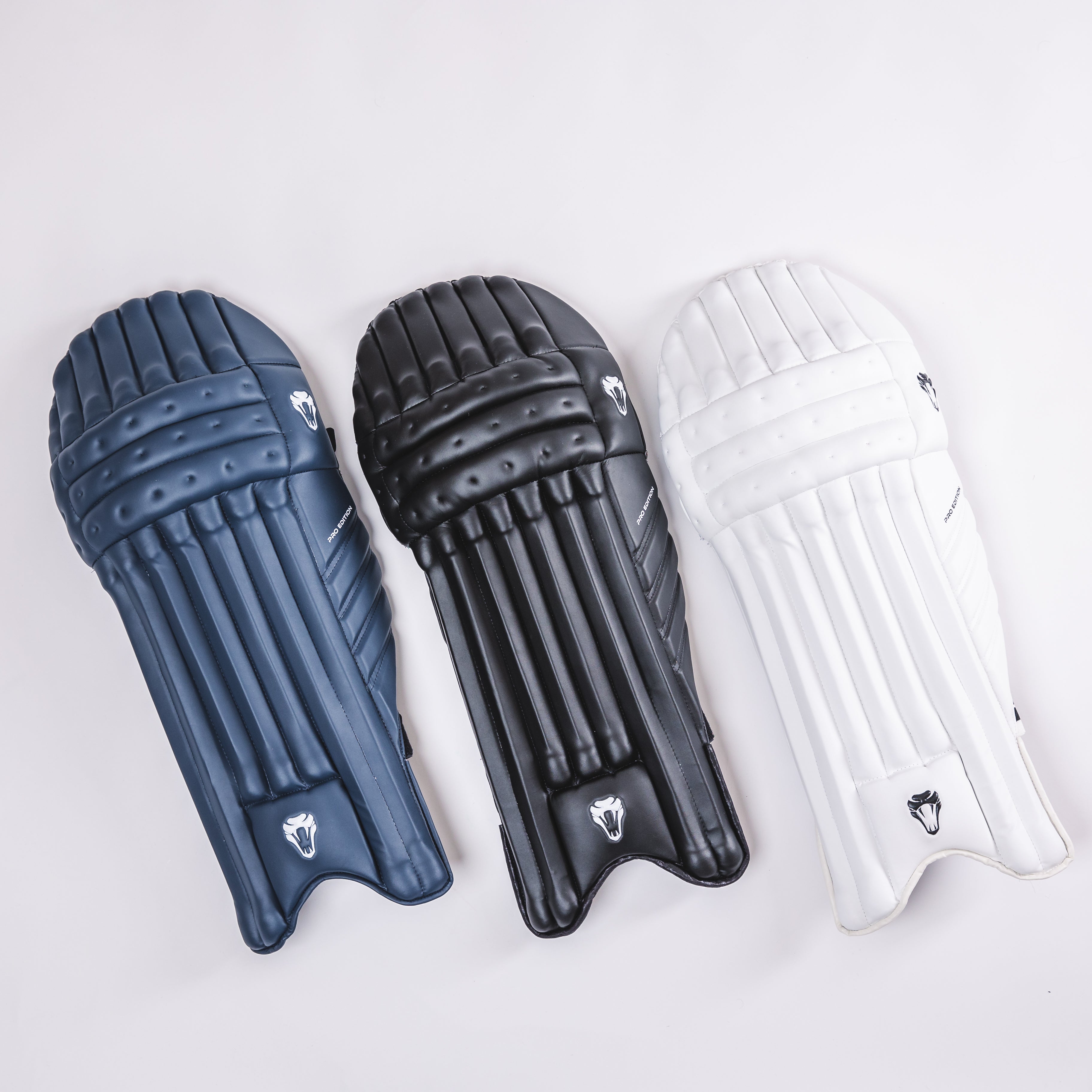 NAVY PADS & GLOVES BAT BUNDLE - CUSTOM BAT, PRO PADS NAVY  & PRO GLOVES NAVY