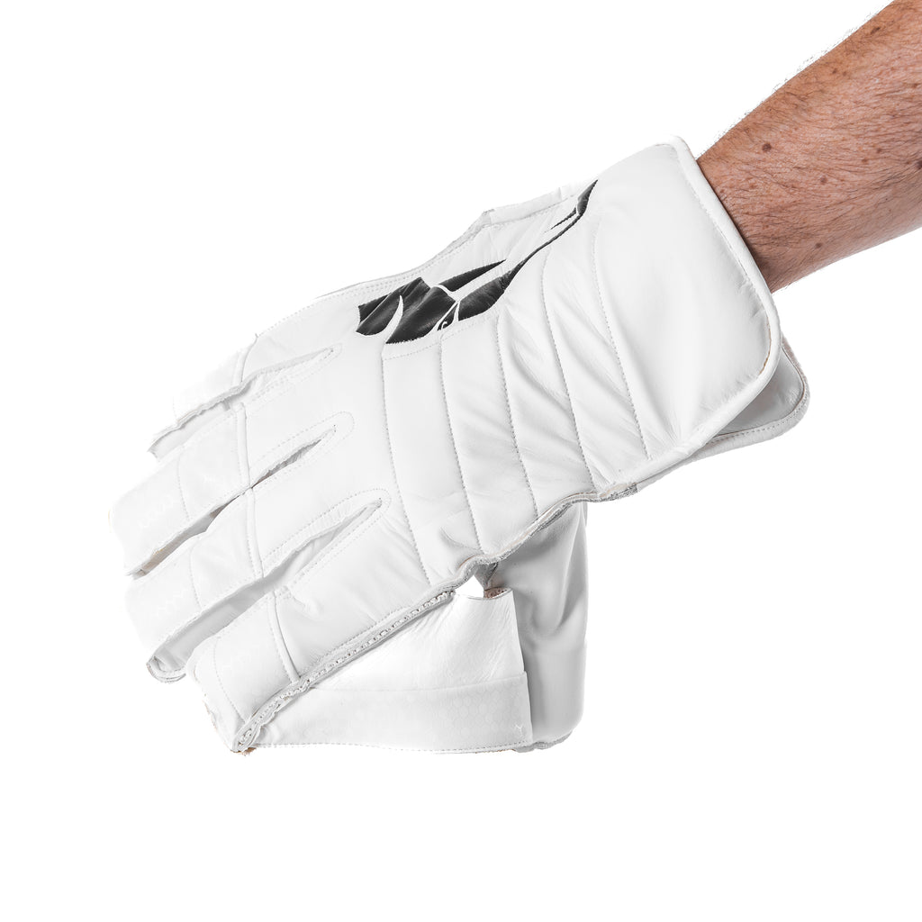COBRA WICKET KEEPING GLOVES RESERVE EDITION -WHITE/BLACK - Cobra Cricket 