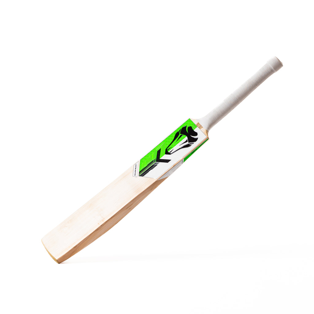 2025 COBRA FLOW CUSTOM CRICKET BAT