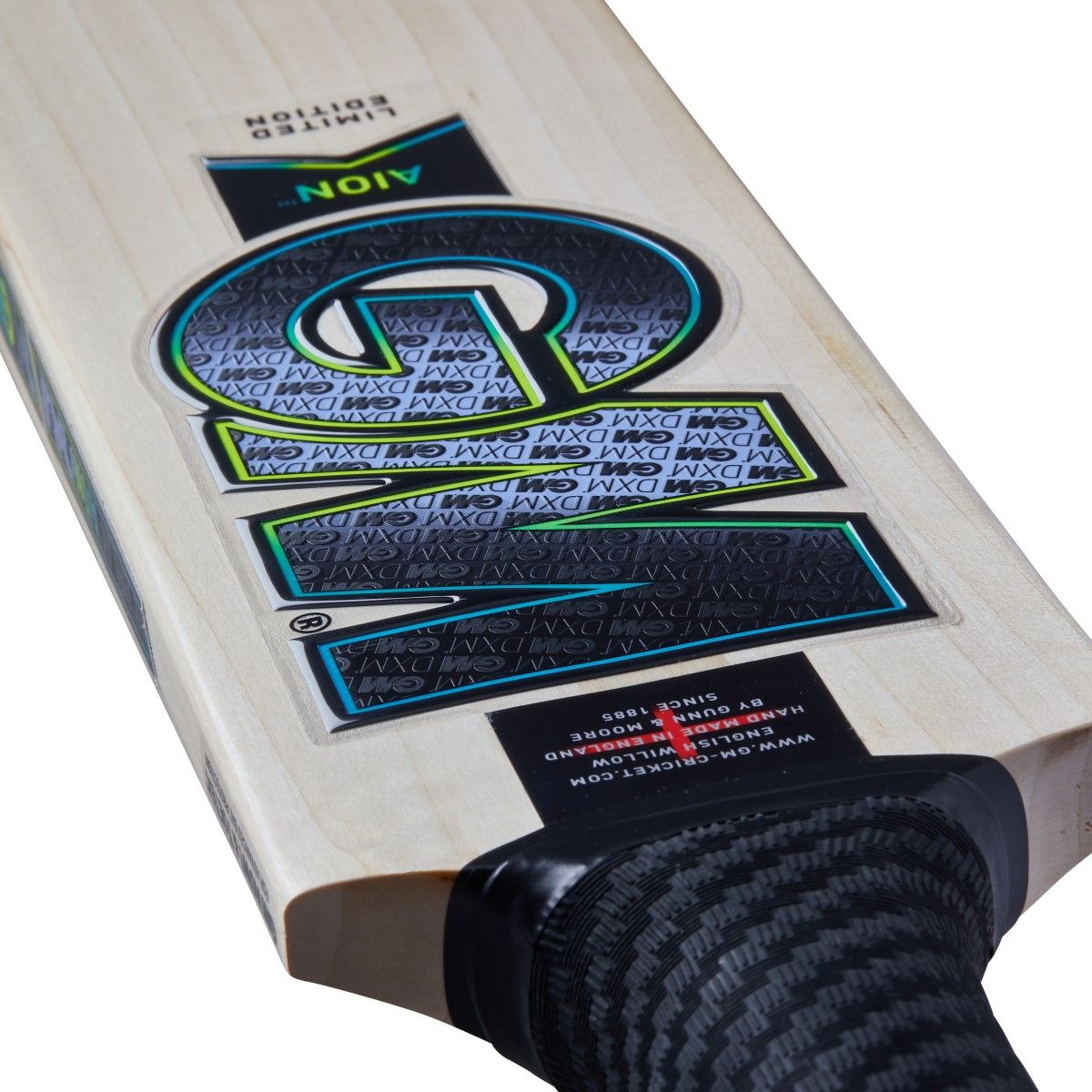 GM Aion Junior Cricket Bat 404 - Cobra Cricket 