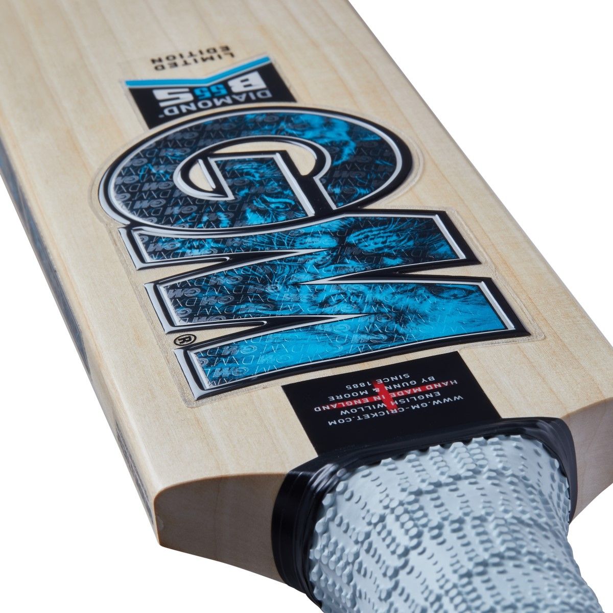 GM Diamond Junior Cricket Bat 404