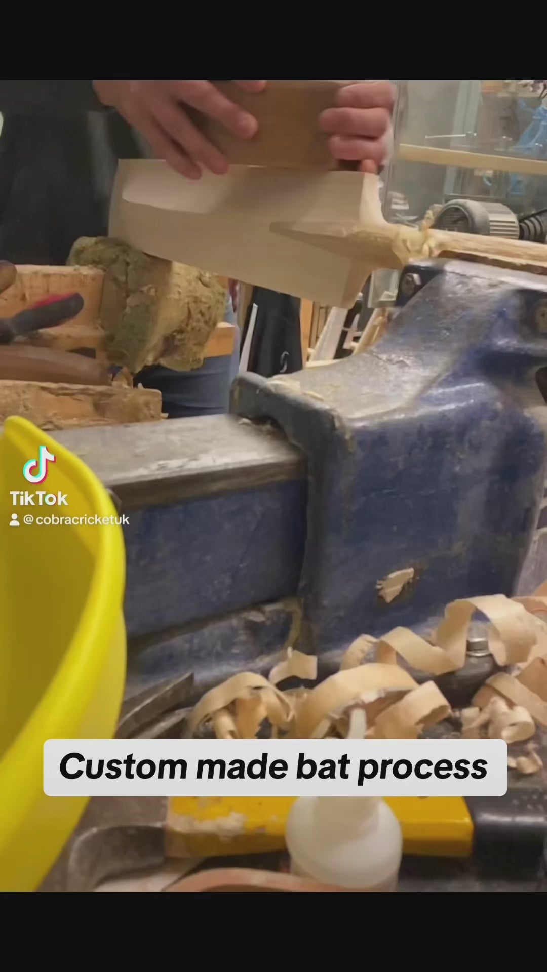 NAVY PADS & GLOVES BAT BUNDLE - CUSTOM BAT, PRO PADS NAVY  & PRO GLOVES NAVY