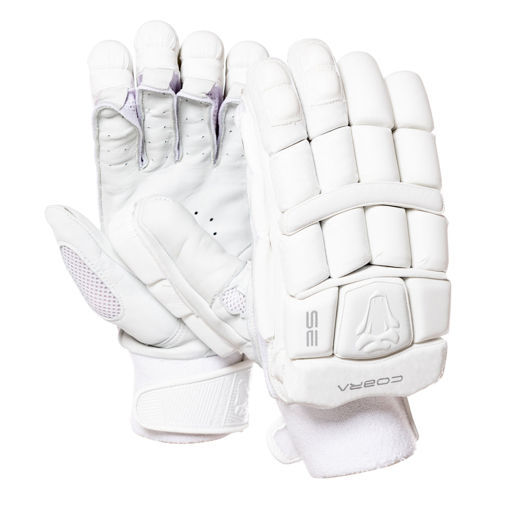 2023 FULL SPECIAL EDITION BAT BUNDLE - SPECIAL EDITION BAT, SE PADS , SE GLOVES, PLAYERS DUFFLE BAG - Cobra Cricket 
