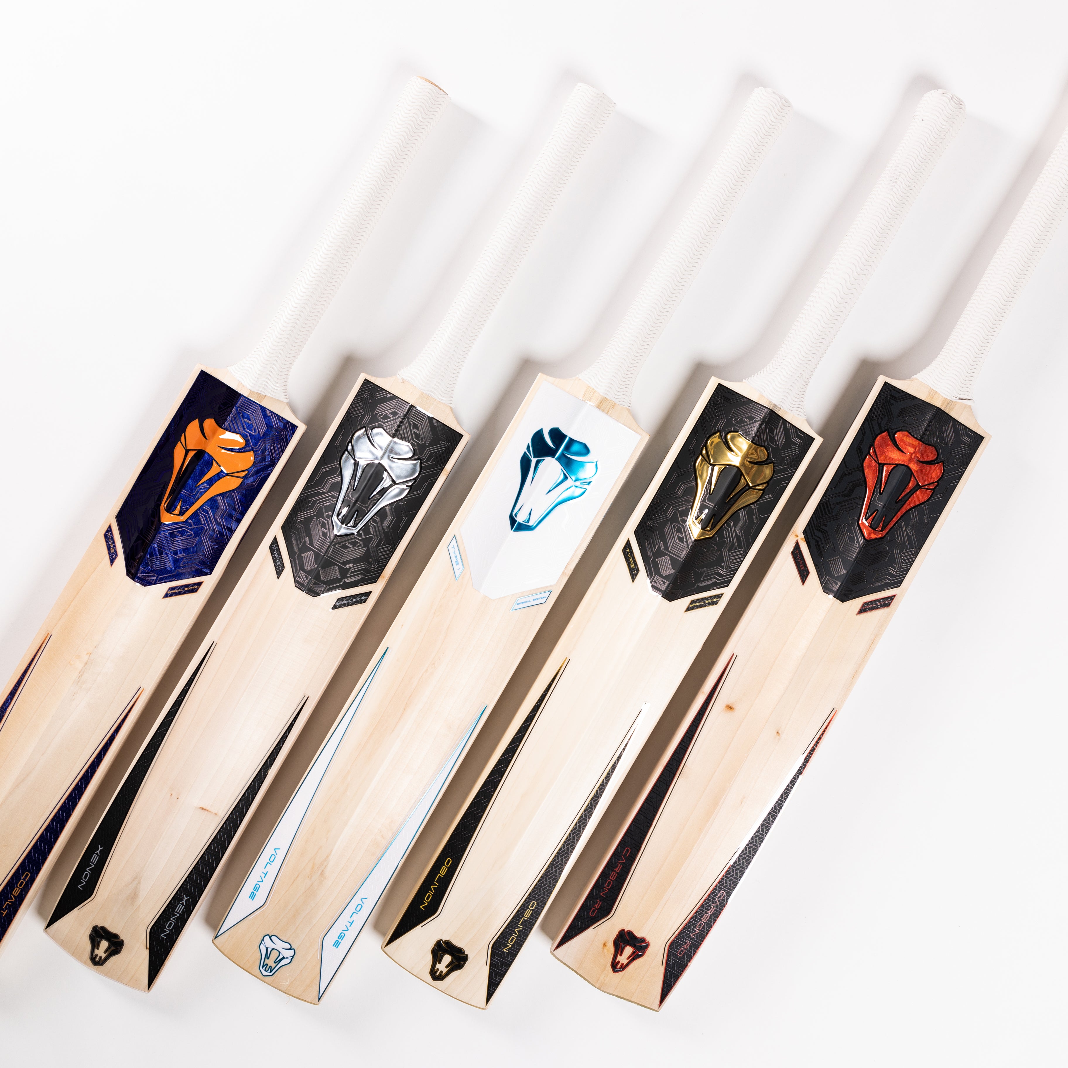 2023 FULL SPECIAL EDITION BAT BUNDLE - SPECIAL EDITION BAT, SE PADS , SE GLOVES, PLAYERS DUFFLE BAG - Cobra Cricket 