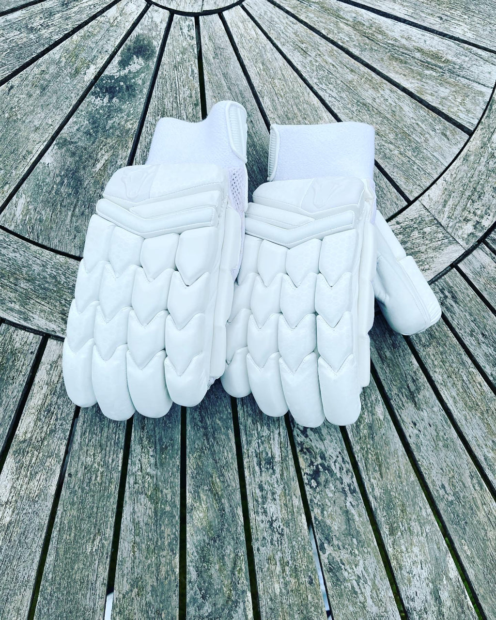 2023 LIMITED EDITION CRICKET GLOVES - Cobra Cricket 