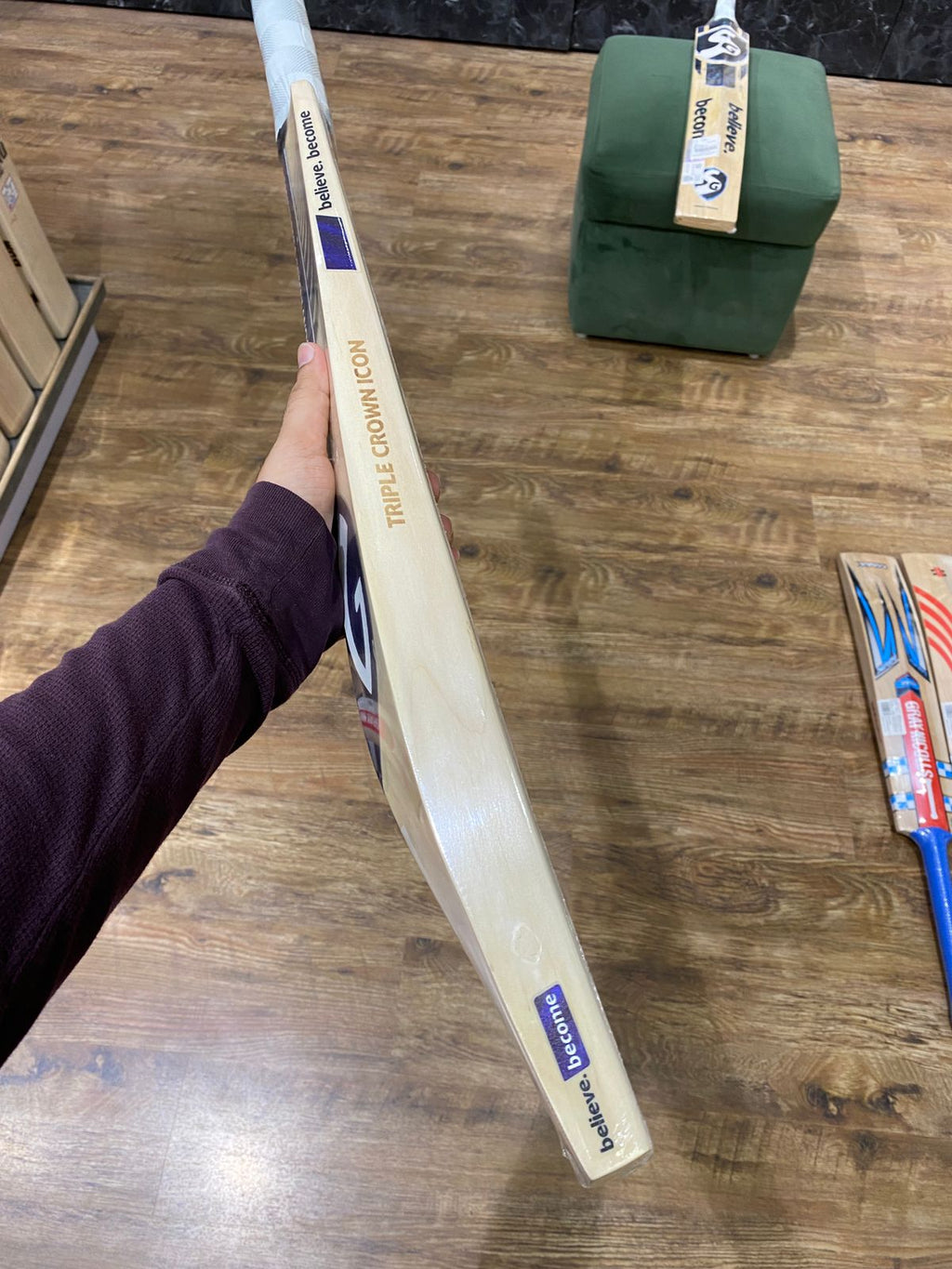 SG TRIPLE CROWN ICON MENS CRICKET BAT- GRADE 3 ENGLISH WILLOW - Cobra Cricket 