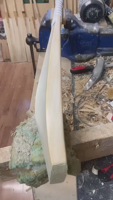 2023 COBRA VENOM 2.0 CLASSIC EDITION CRICKET BAT-CUSTOM MADE